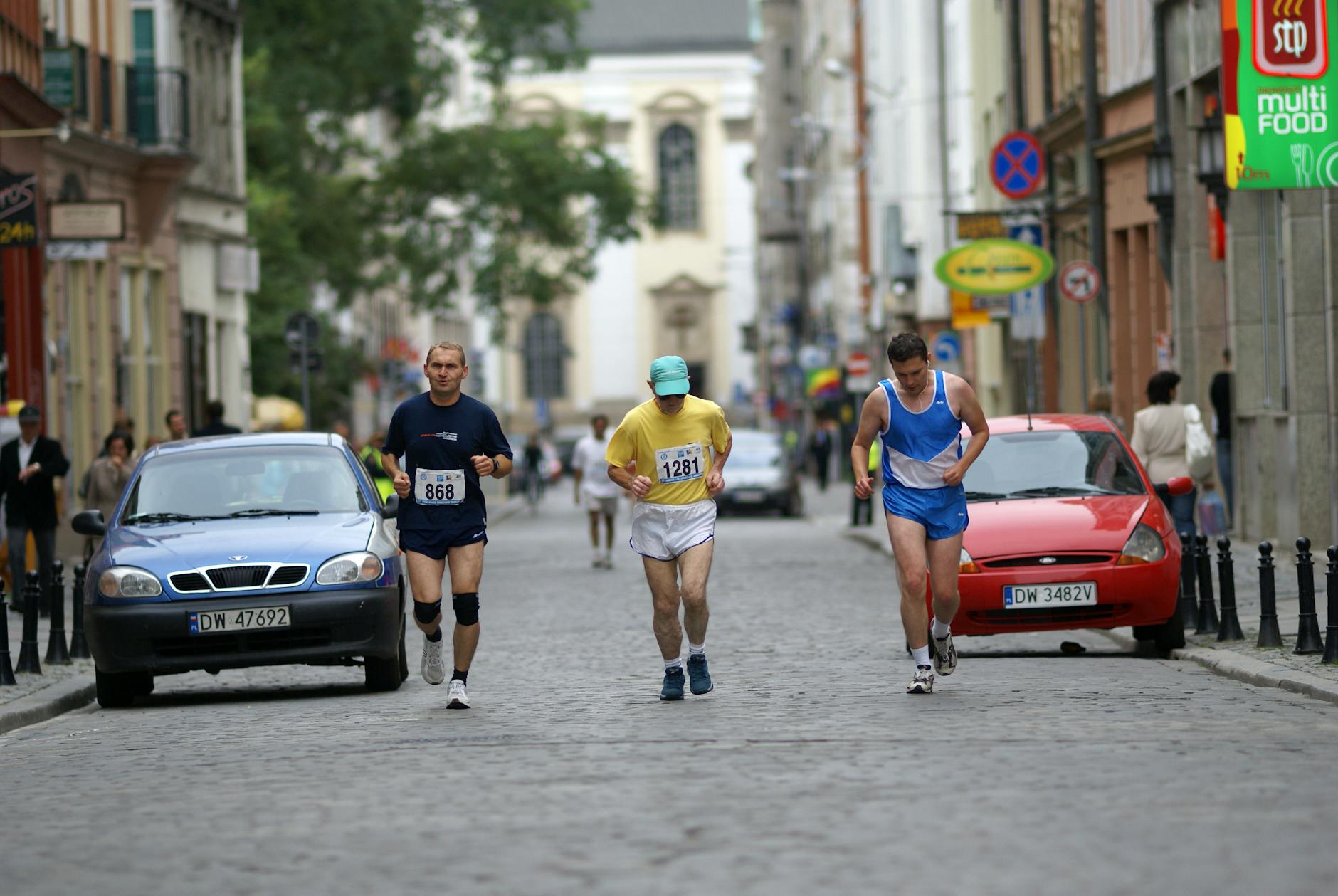 Plakat Nocy Muzeów w Sochaczewie lub zdjęcie z meczu piłki nożnej, wydarzenia kulturalne i sportowe w Sochaczewie